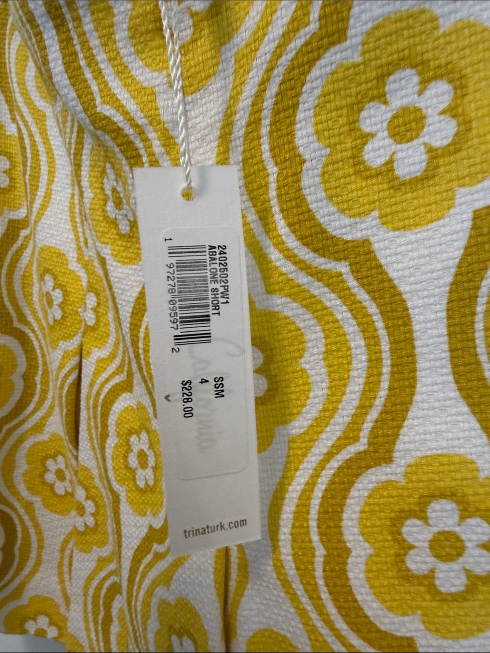 NWT Size 4 | Trina Turk Abalone Short in Sunshine State - Picture 6 of 7
